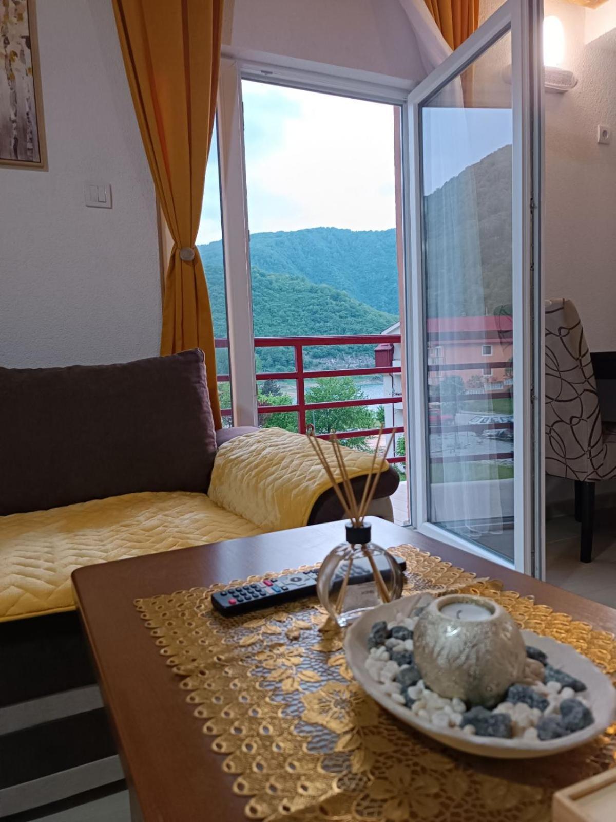 Apartmani Lena Plužine Zewnętrze zdjęcie
